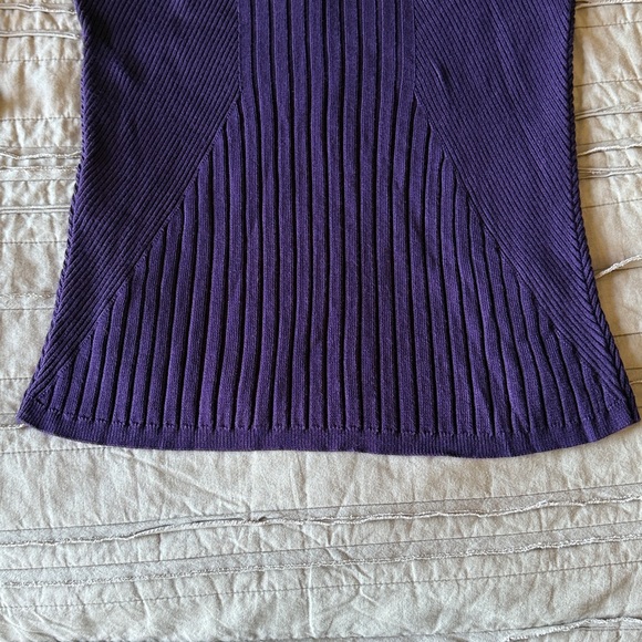 Deep purple women’s medium White House Black Market turtleneck - Picture 6 of 9